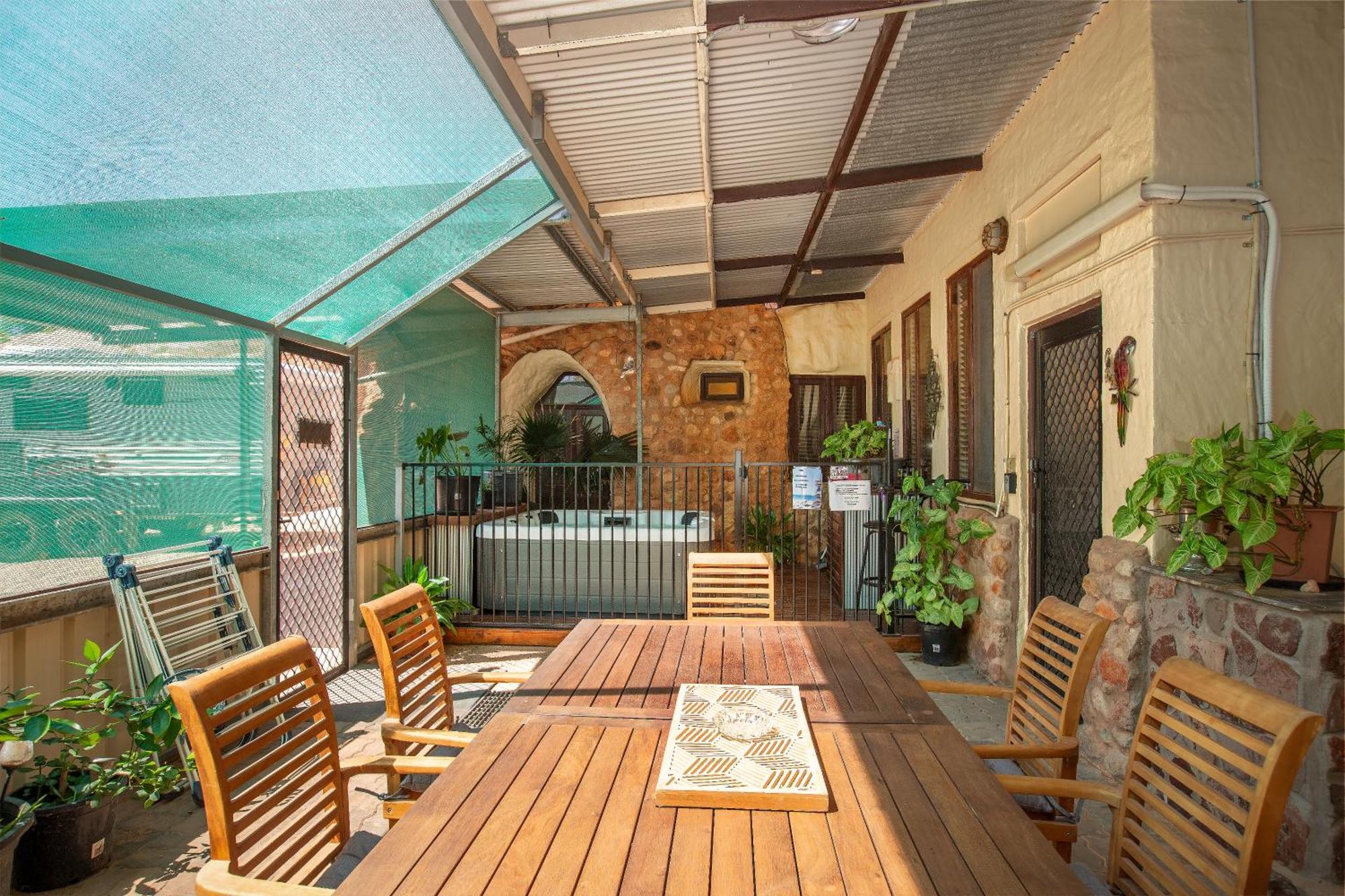 Di'S Dugouts Hotel Coober Pedy Exterior foto