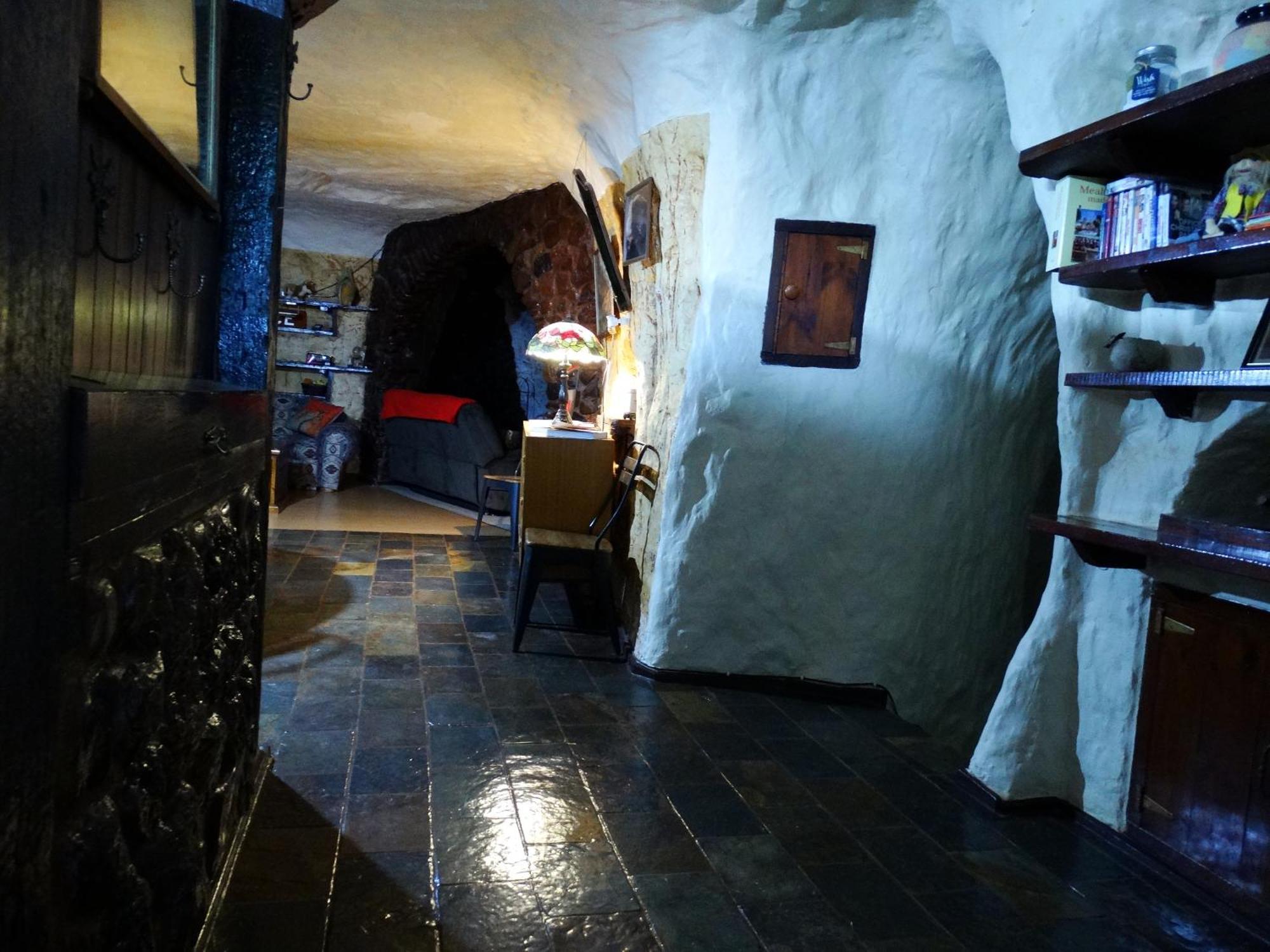 Di'S Dugouts Hotel Coober Pedy Exterior foto
