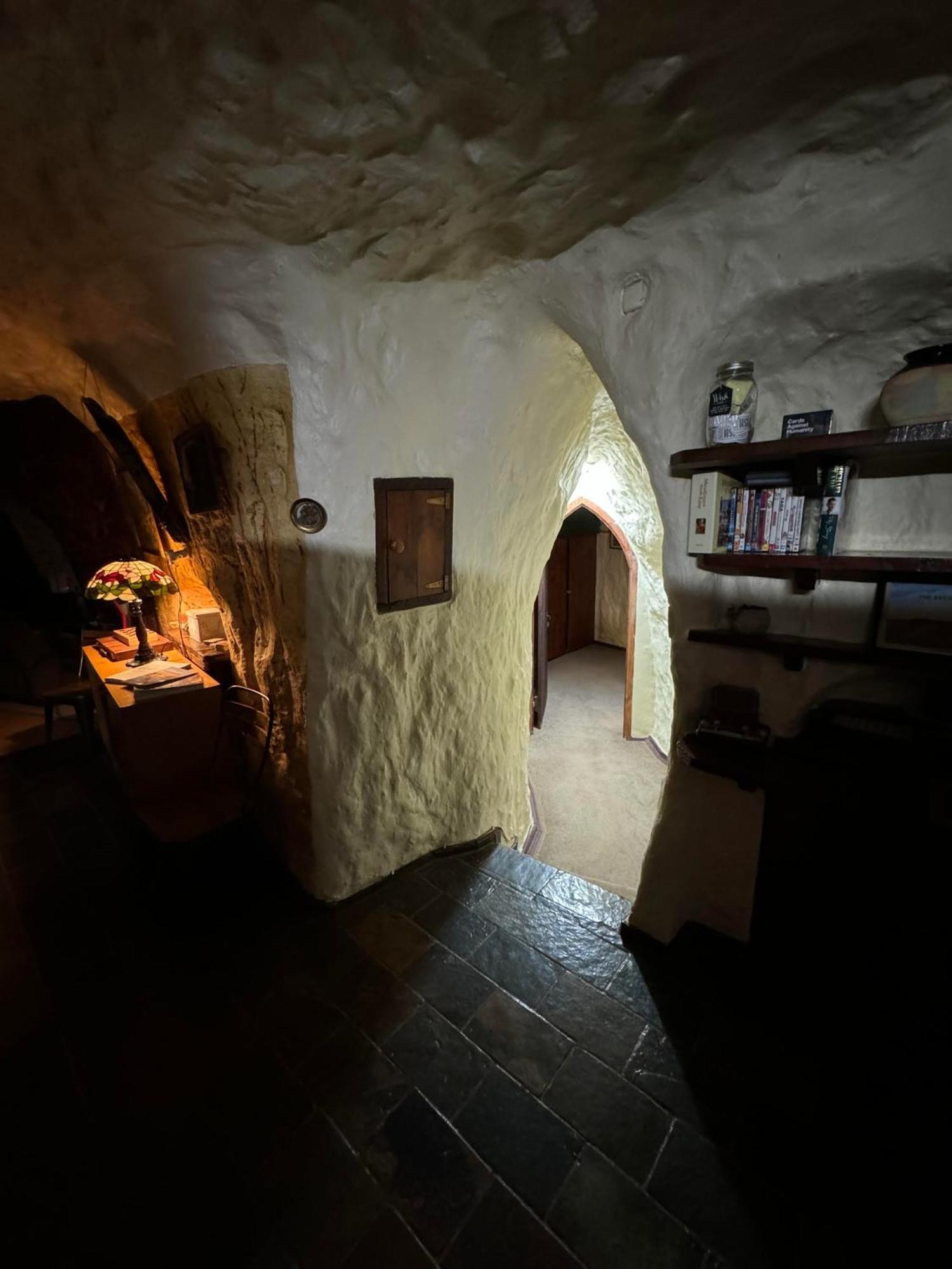 Di'S Dugouts Hotel Coober Pedy Exterior foto
